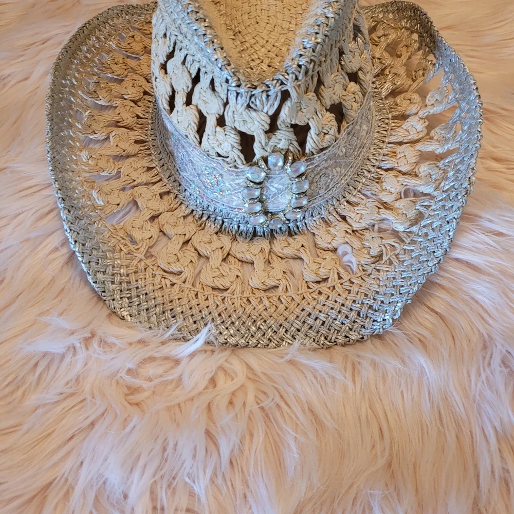 Womens western hat - Picture 2 of 5